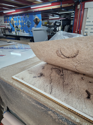 Cosimo Filippini, Cosimo Filippini interviene sull’immagine come materia povera: la riduce, la spoglia, la porta al limite della sua funzione. L’opera per 