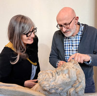 <div>Elena Astolfi e Franco Sartori definiscono le metodologie di intervento integrativo sul volto di Ercole</div>