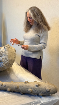 <div>Francesca Petrolo legge il testo dedicato a Ercole di Elisa Bollazzi (Microcollection)</div>